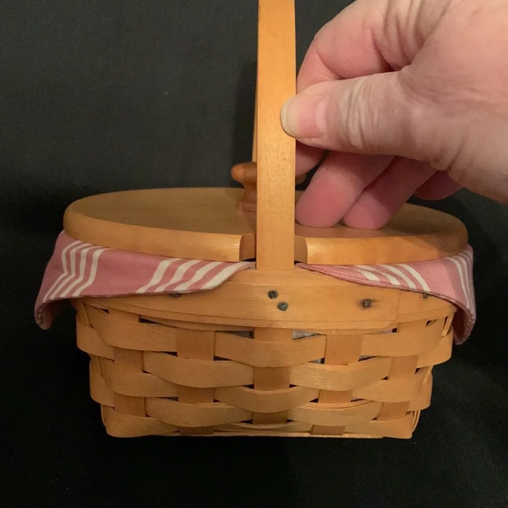 Longaberger 1999 Horizon Of Hope Cancer Basket. 5th In The Series.